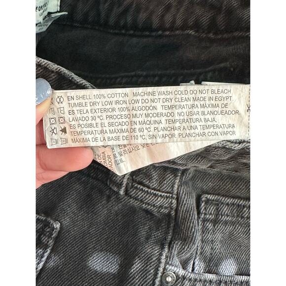 Forever 21 black fringe high rise jeans shorts size 28 - Picture 3 of 7